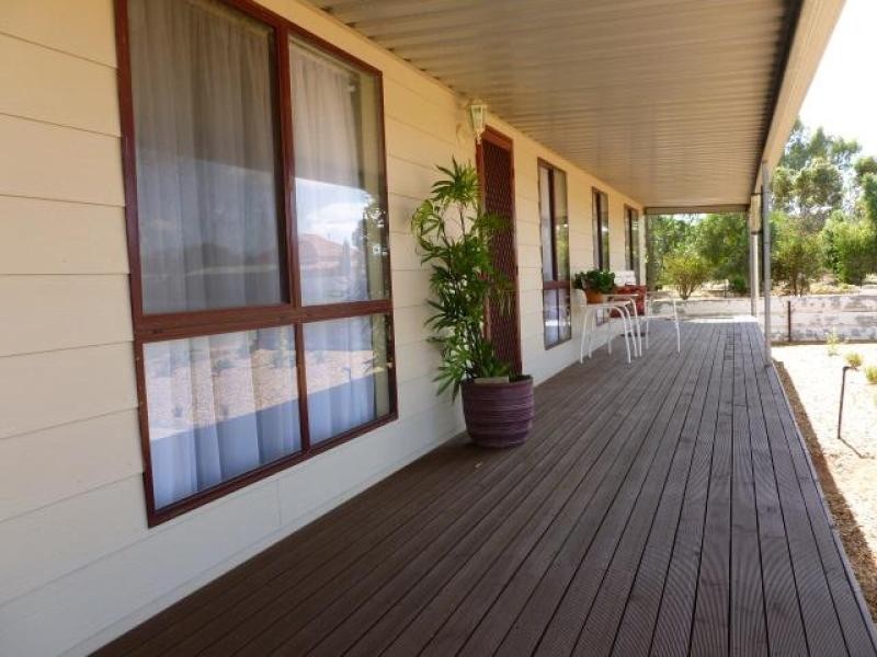 12 Moyle Street JAMESTOWN 5491, Jamestown SA 5491