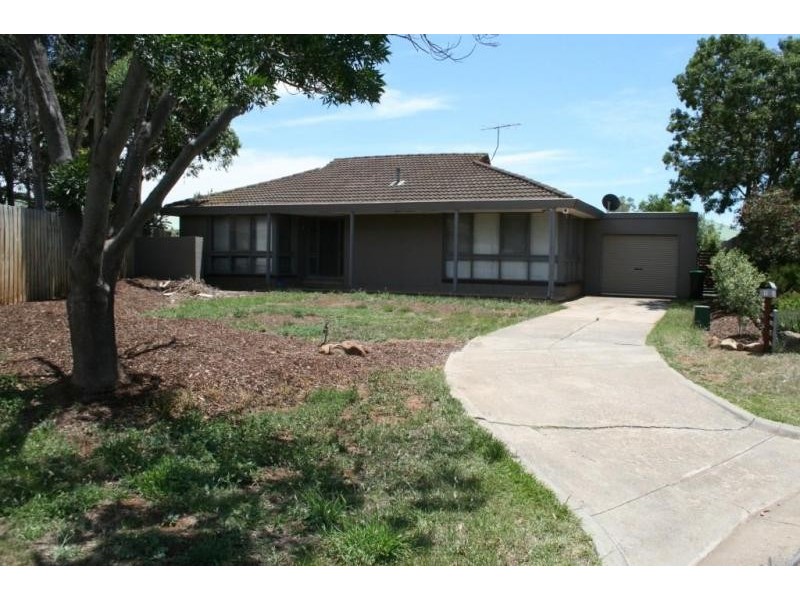 1 Oak Place MELTON WEST 3337, Melton West VIC 3337