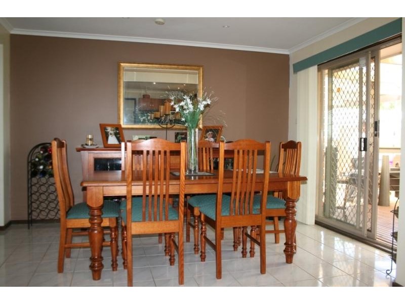 24 Denny Place MELTON SOUTH 3338, Melton South VIC 3338