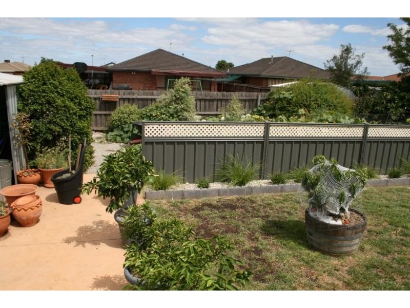 24 Denny Place MELTON SOUTH 3338, Melton South VIC 3338