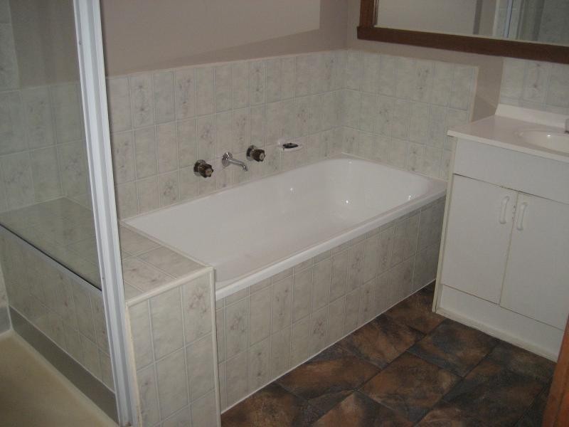 1  Clowes  Street MELTON 3337, Melton VIC 3337