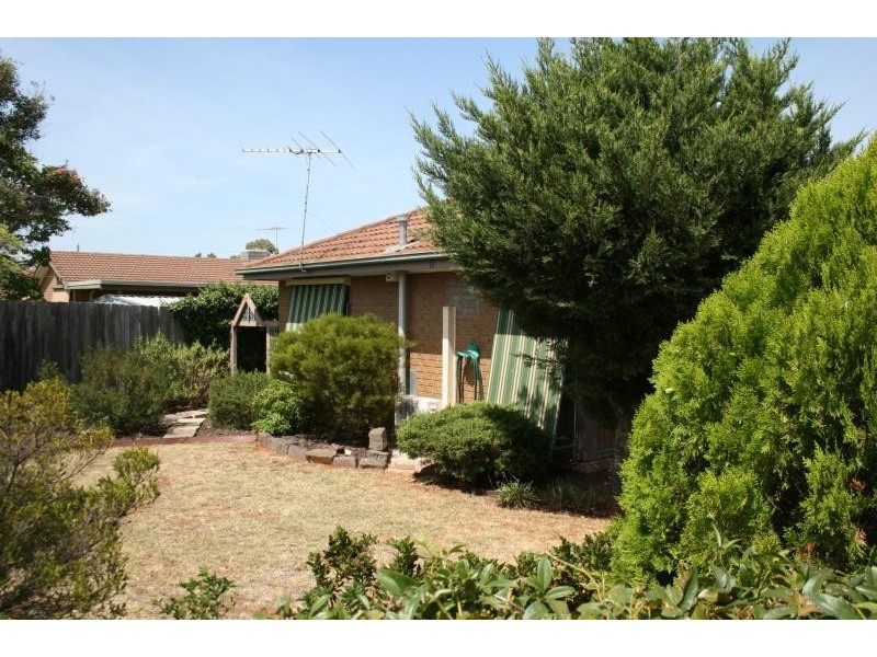17 Wentworth Road MELTON SOUTH 3338, Melton South VIC 3338