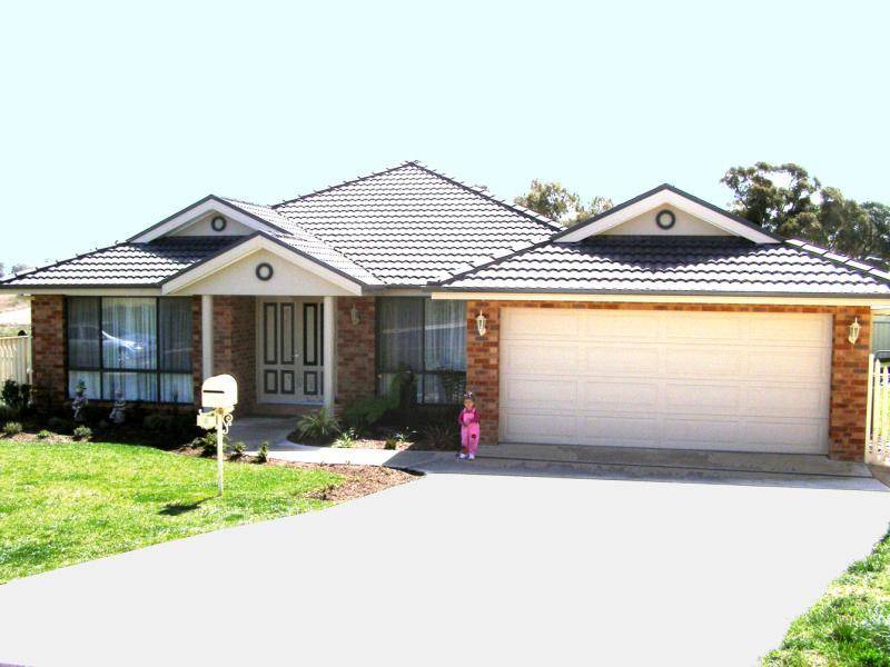 6 Bert Whiteley Place ORANGE 2800, Orange NSW 2800