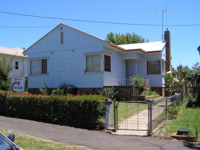 4 Tobruk Crescent ORANGE 2800, Orange NSW 2800
