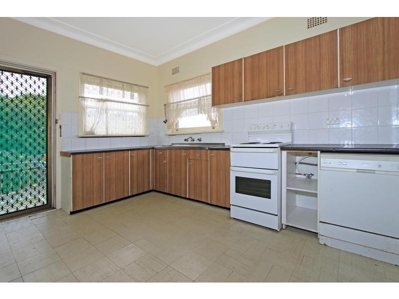 393 The Boulevarde GYMEA 2227, Gymea NSW 2227