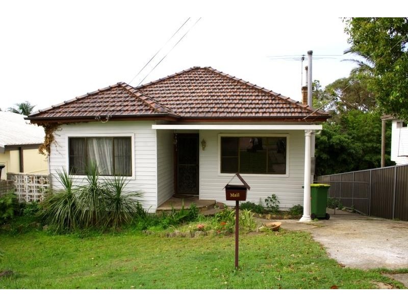 13 Easton Avenue SYLVANIA 2224, Sylvania NSW 2224