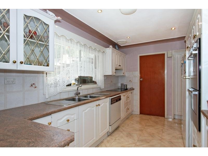 30 Oak Road KIRRAWEE 2232, Kirrawee NSW 2232