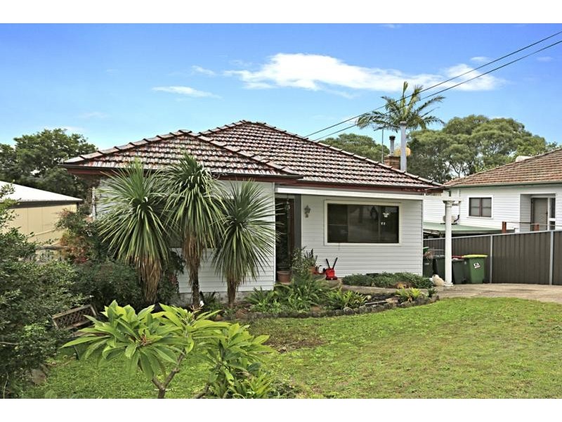 13 Easton Avenue SYLVANIA 2224, Sylvania NSW 2224