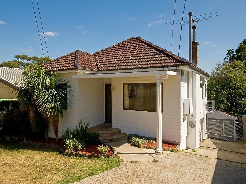 13 Easton  Avenue SYLVANIA 2224, Sylvania NSW 2224