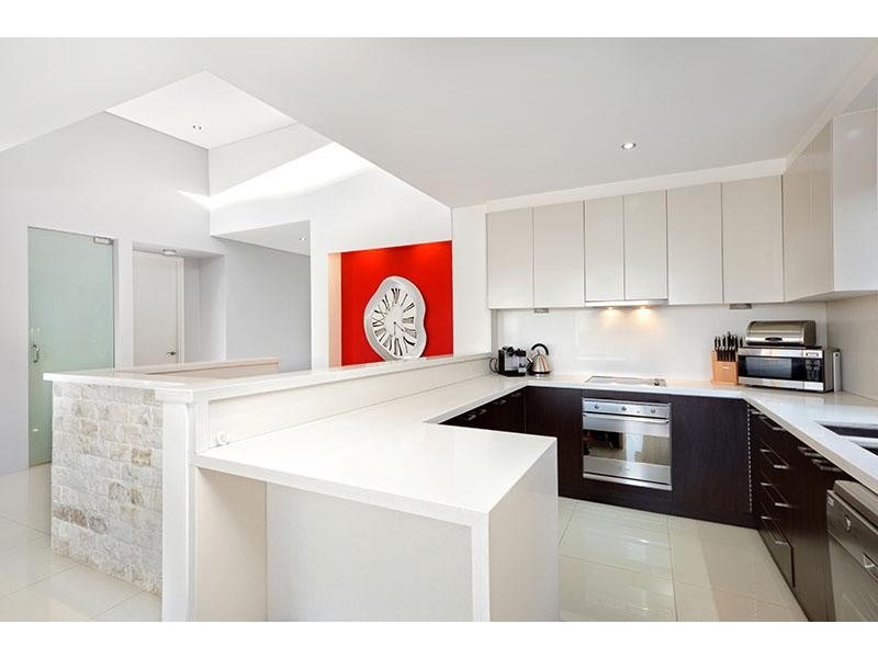 15 Yeran Street, Sylvania NSW 2224