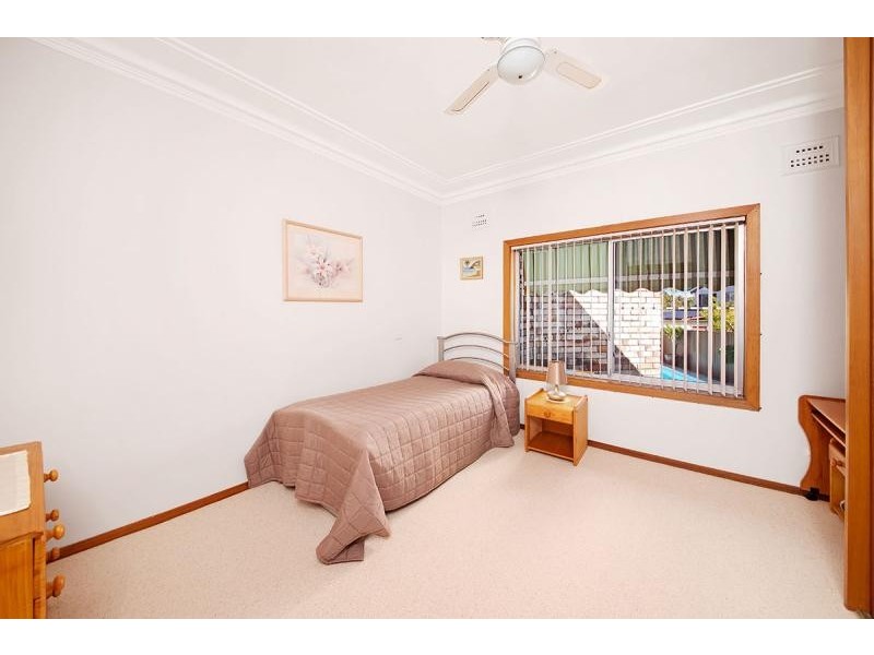 6 Pembroke Street, Sylvania NSW 2224