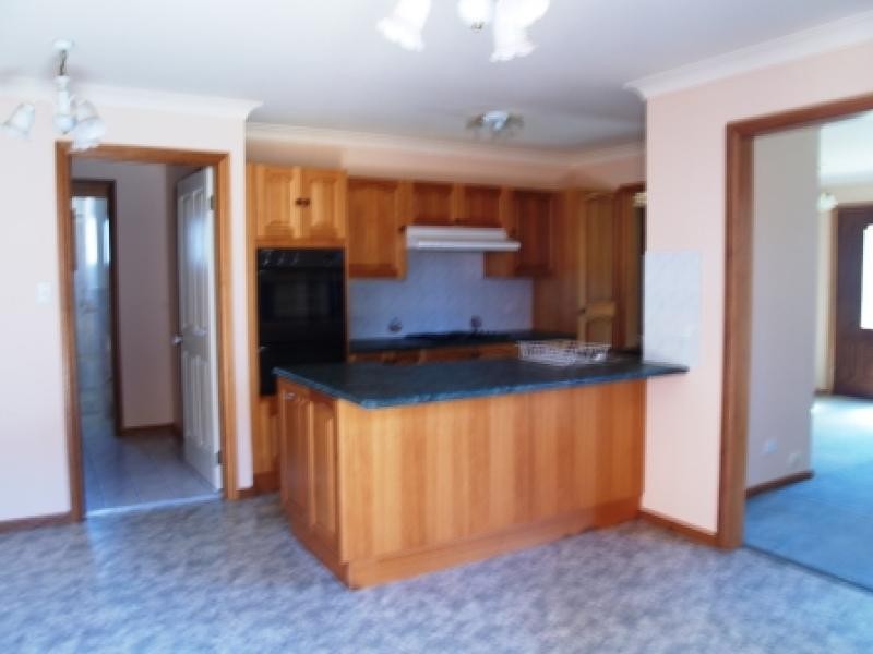 24 Encounter  Street, Callala Bay NSW 2540