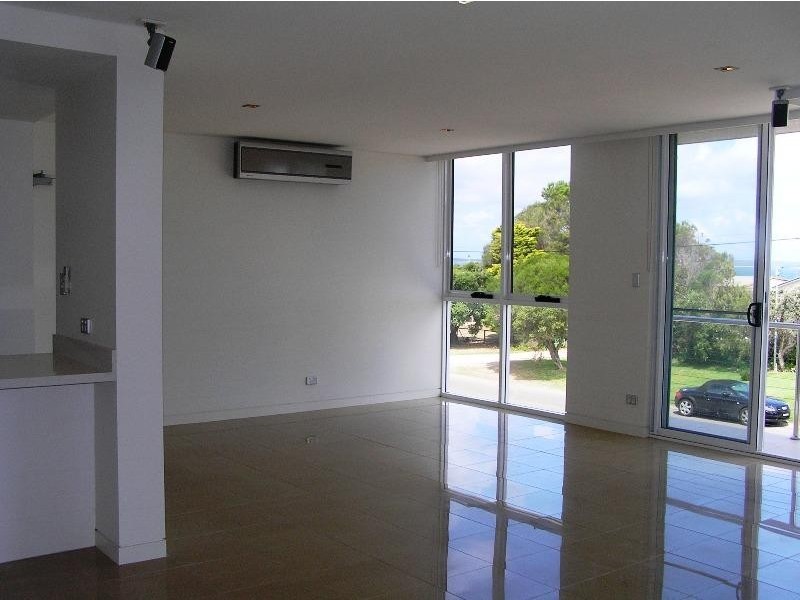 1/114a Quay Road, Callala Beach NSW 2540