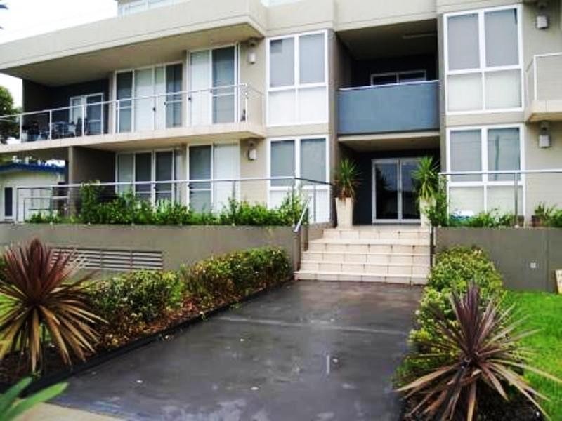 2/114 Quay  Road, Callala Beach NSW 2540