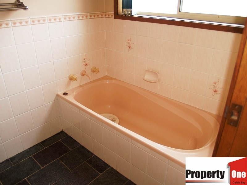 16 Hollingsworth Crescent, Callala Bay NSW 2540