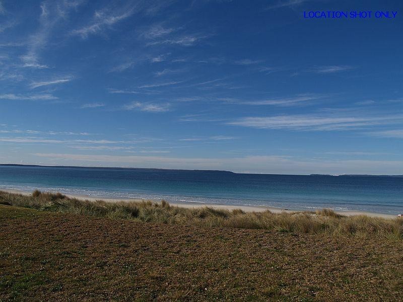 shop 3/3 Parkes Crescent, Callala Beach NSW 2540