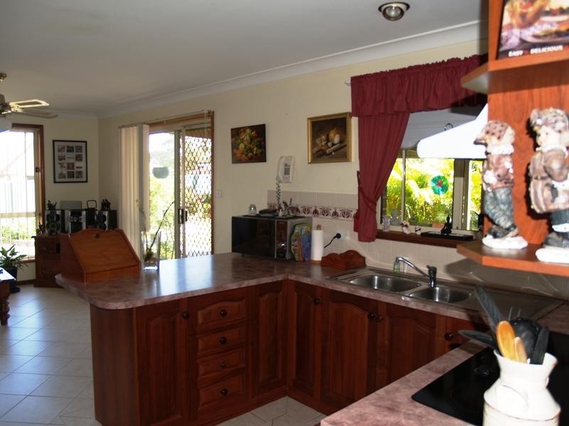 10 Torrens Close, Callala Bay NSW 2540