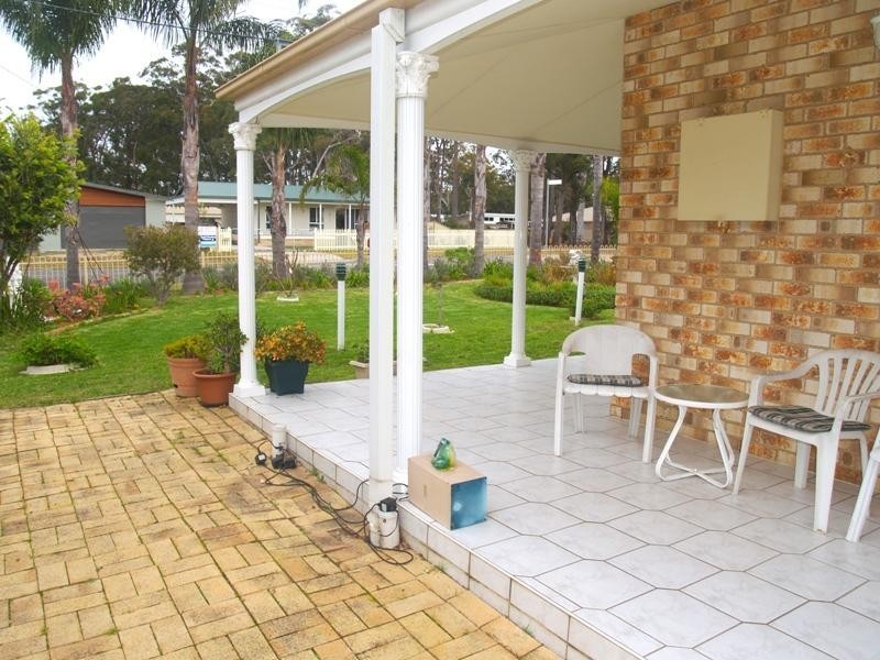 2 Stott Crescent, Callala Bay NSW 2540