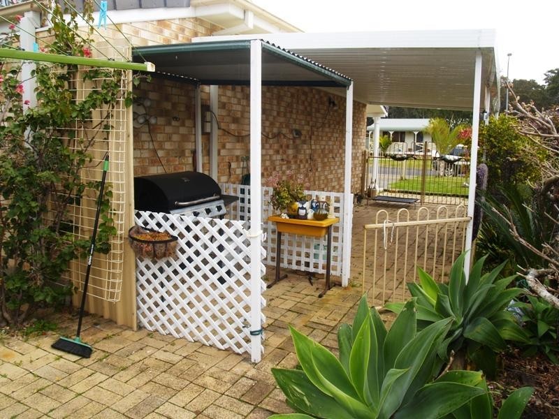 2 Stott Crescent, Callala Bay NSW 2540