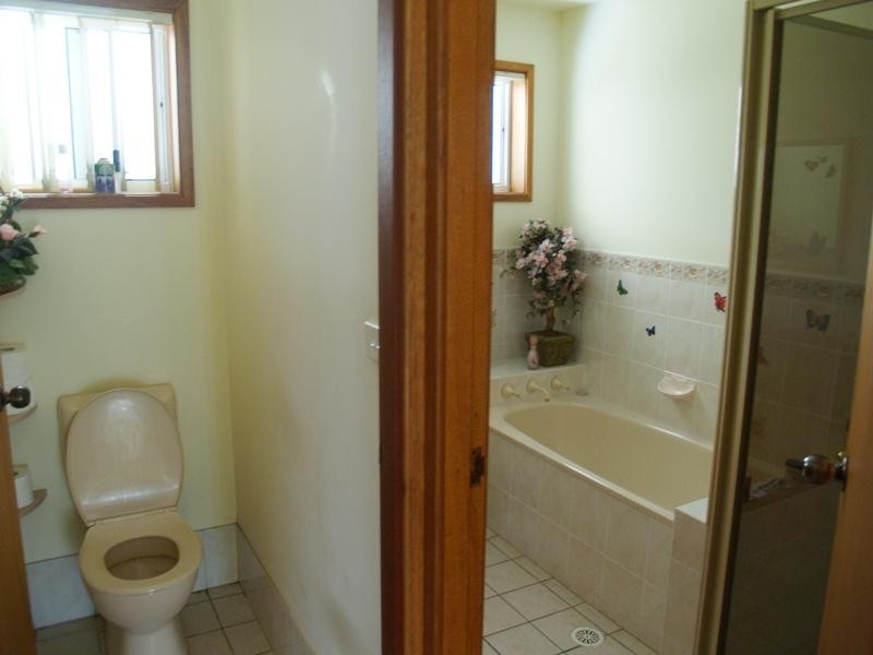 2 Stott Crescent, Callala Bay NSW 2540