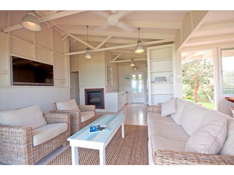 67 Quay Road, Callala Beach NSW 2540