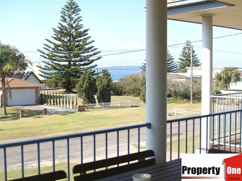 2 Sir Henry Crescent, Callala Beach NSW 2540