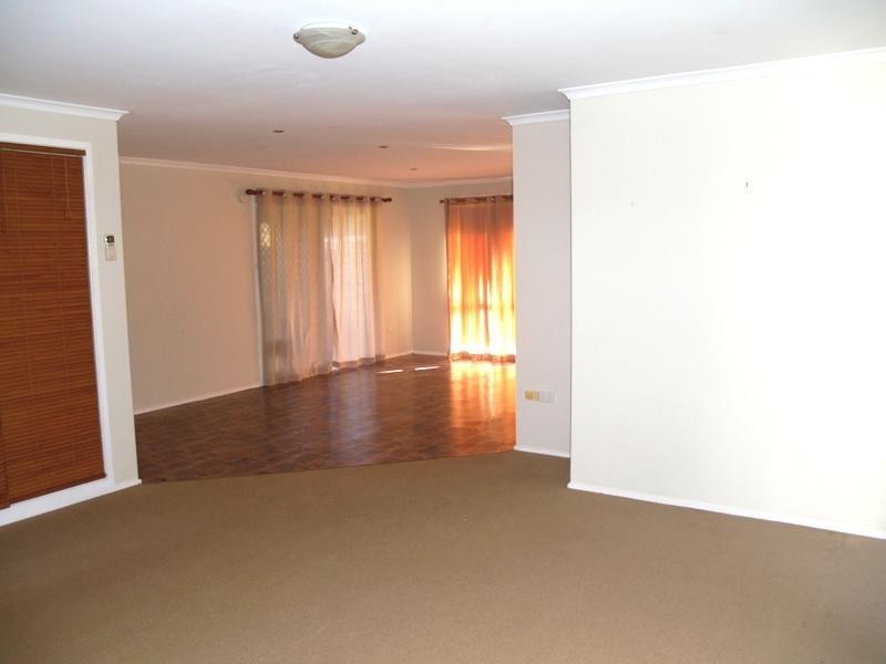 13 peppermint Drive, Worrigee NSW 2540