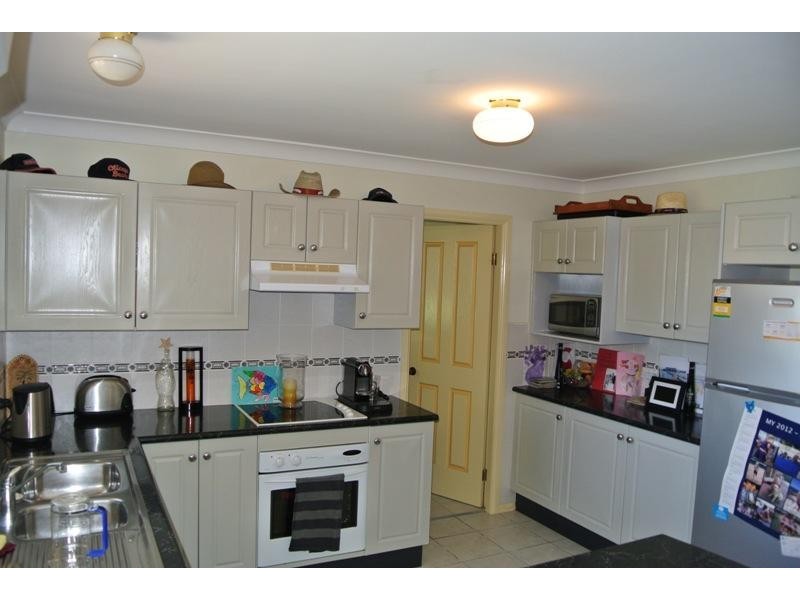 40 Hollingsworth Crescent, Callala Bay NSW 2540