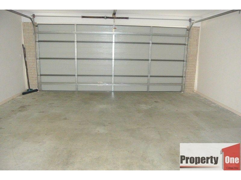 8 Gowlland Crescent, Callala Bay NSW 2540