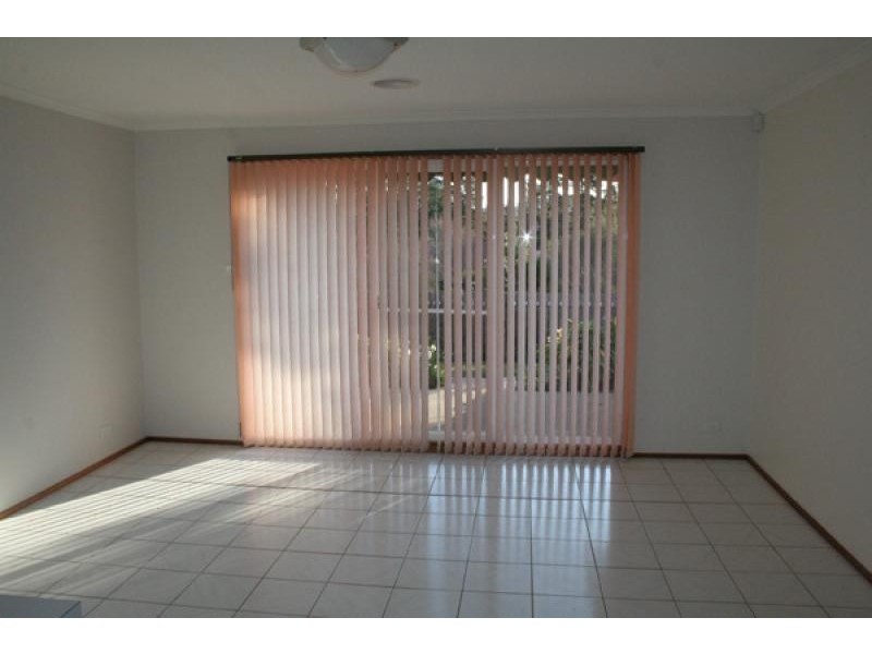 8 Bee Place ISAACS 2607, Isaacs ACT 2607