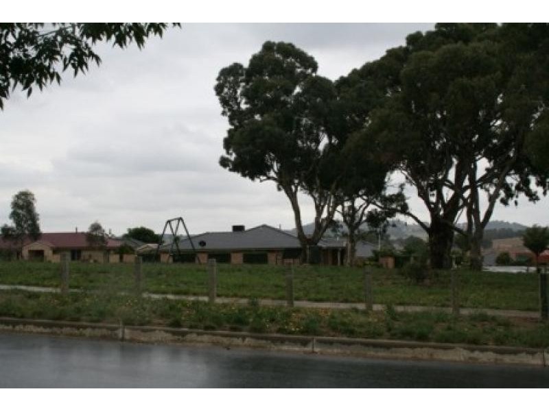 4 Elm Grove GUNGAHLIN 2912, Gungahlin ACT 2912