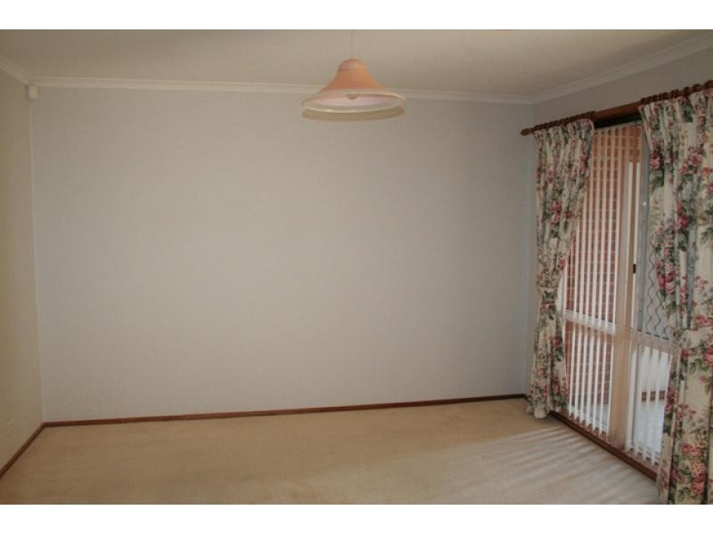 8 Bee Place ISAACS 2607, Isaacs ACT 2607