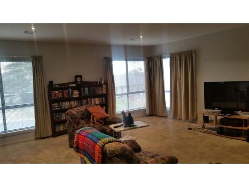 1a Bulli Place, Fisher ACT 2611