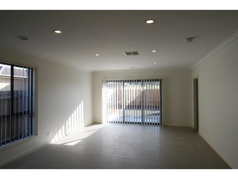 12 Fairydale Street, Harrison ACT 2914