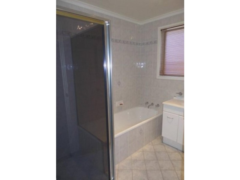 130 Marconi Crescent, Kambah ACT 2902