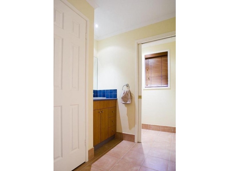 16 Hendry Close, Nicholls ACT 2913