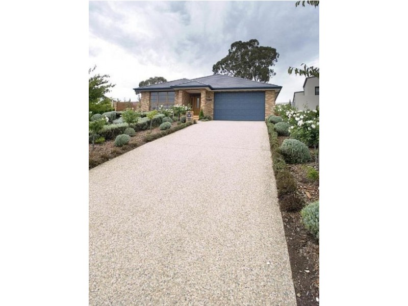 16 Hendry Close, Nicholls ACT 2913