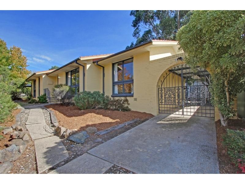 14 Shenton Crescent, Stirling ACT 2611