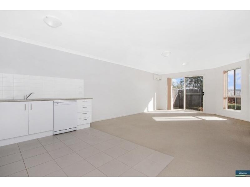 5/85 MacFarlane Burnett  Circuit, Macgregor ACT 2615