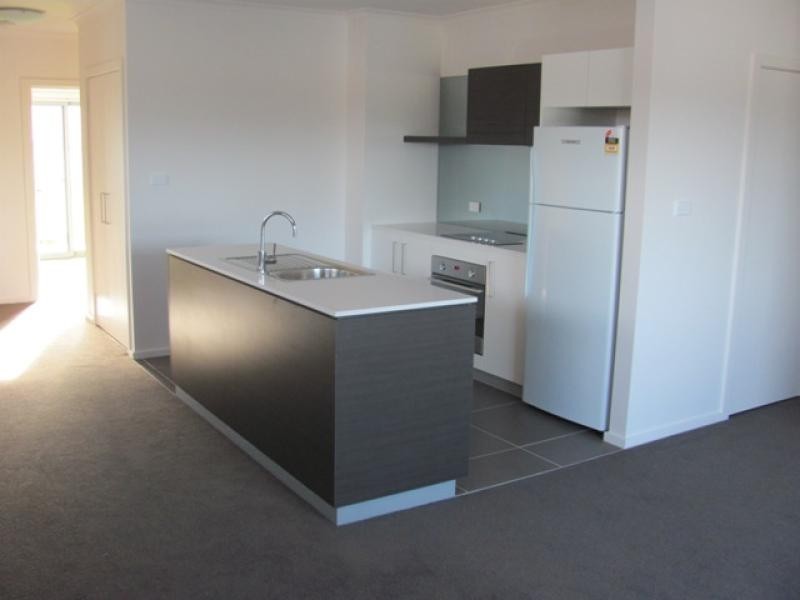 219/142 Anketell Street, Greenway ACT 2900