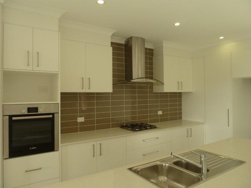 16 Larmer Street BUNGENDORE 2621, Bungendore NSW 2621