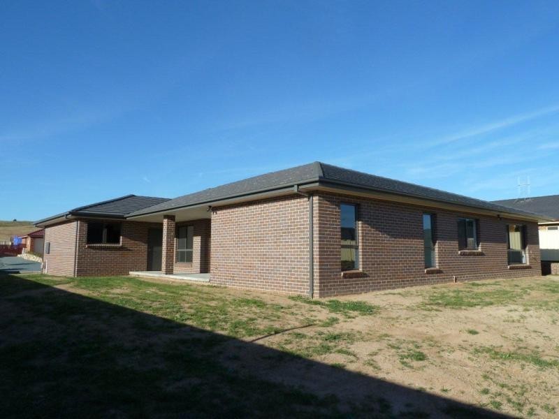 16 Larmer Street BUNGENDORE 2621, Bungendore NSW 2621