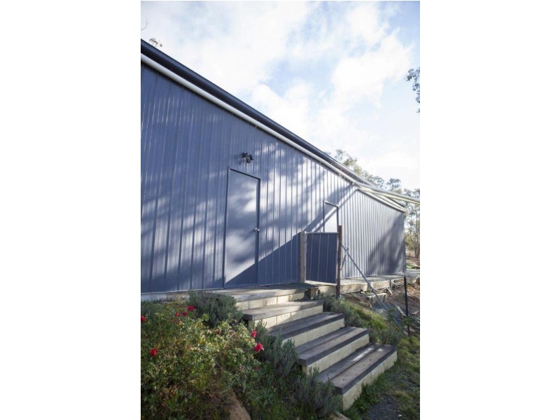 142 Macs Reef Road, Bywong NSW 2621