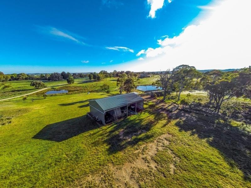 1696 Bungendore Road, Bywong NSW 2621