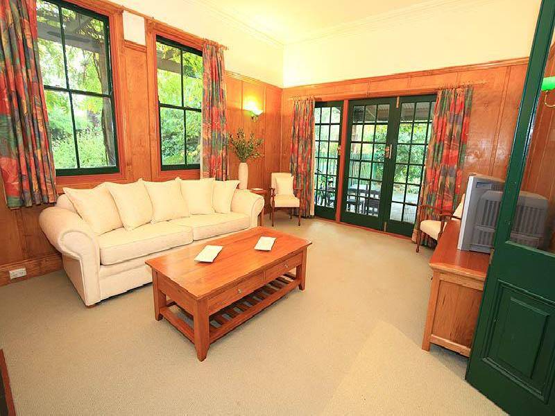 144 Murray Farm  Road BEECROFT 2119, Beecroft NSW 2119