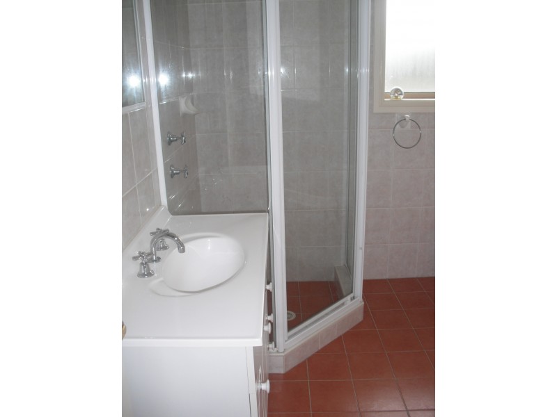 38b Fullerton Circuit, St Helens Park NSW 2560