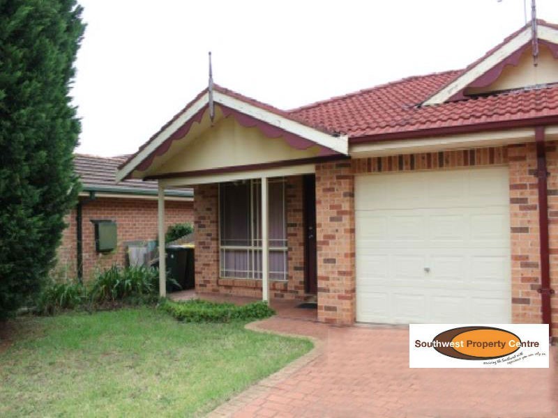 42 Potoroo Avenue, St Helens Park NSW 2560