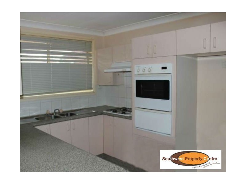 18B Fraser Street, Macquarie Fields NSW 2564