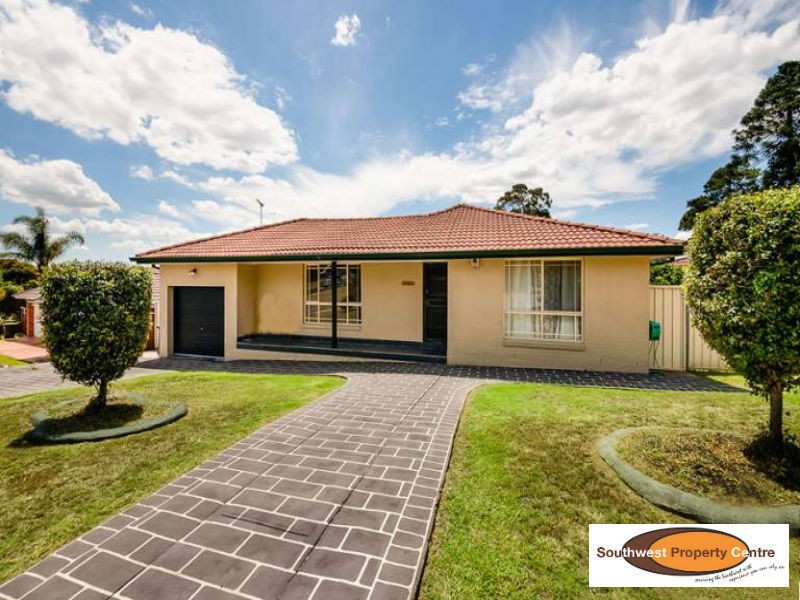 77 St Helens Park Drive, St Helens Park NSW 2560