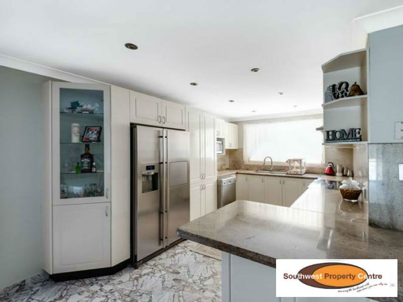 77 St Helens Park Drive, St Helens Park NSW 2560